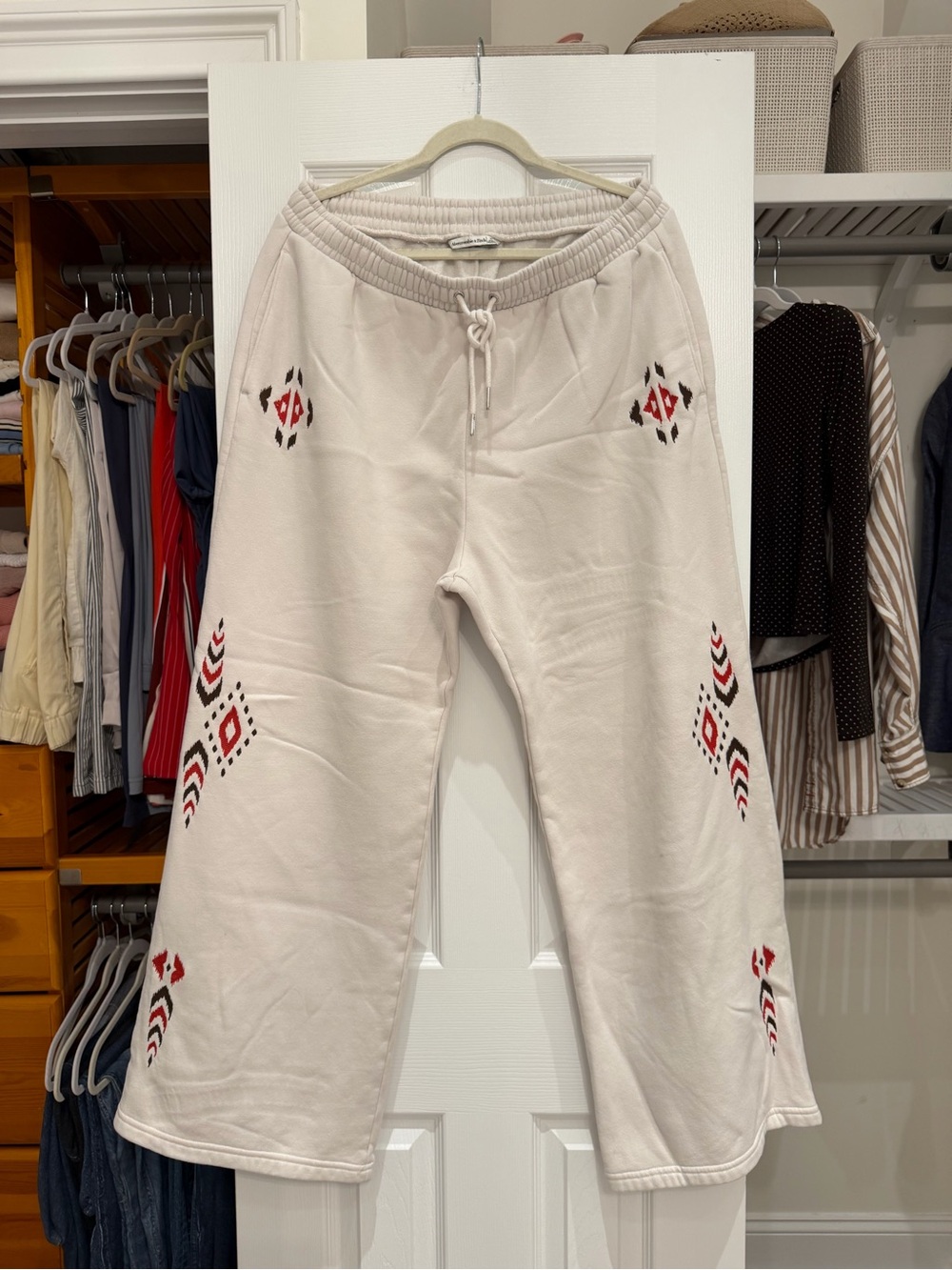 Abercrombie & Fitch Ivory Joggers with Red & Black Embroidery